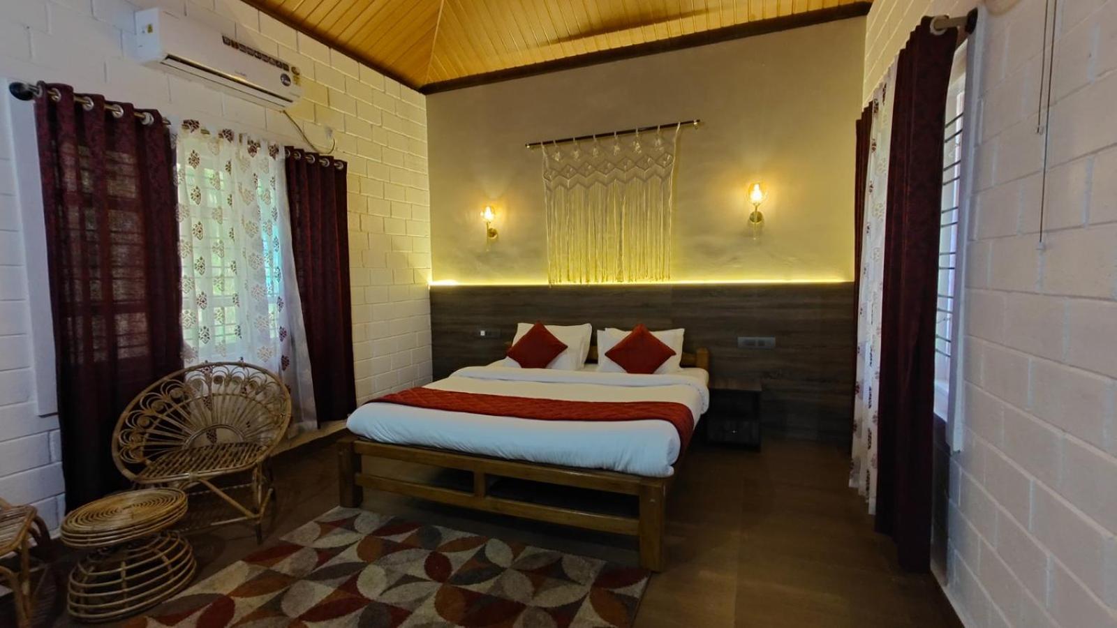 Redberry'S Luxury Stay Coorg Somvarpet Exterior photo